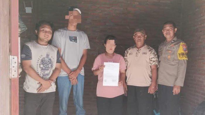 Saat proses RJ antara pelaku dan korban dalam artikel akhir kasus ibu gendong anak curi HP dari dasbor motor di Surabaya