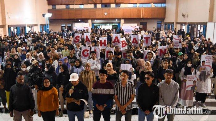 Sahabat Gibran Malang Raya melakukan deklarasi terhadap Gibran Rakabuming Raka menjadi bakal calon wakil presiden (Bacawapres) mendampingi Prabowo Subianto di Gedung Graha Tirta, Kota Malang, Jawa Timur, Kamis (19/10/2023). Sahabat Gibran Malang Raya melakukan deklarasi dukungan terhadap Wali Kota Solo Gibran Rakabuming Raka menjadi Bacawapres dan menggelar panggung hiburan.