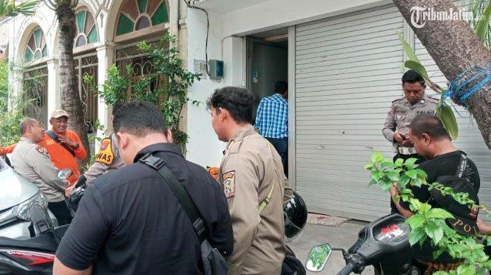 Sebuah rumah di Jalan Achmad Jais, Kelurahan Peneleh, Genteng, Surabaya yang dihuni pasangan suami istri lanjut usia (lansia) disatroni perampok berkedok sebagai petugas PDAM pemeriksa meteran air, pada pukul 09.45 WIB, pada Rabu (22/1/2025) 