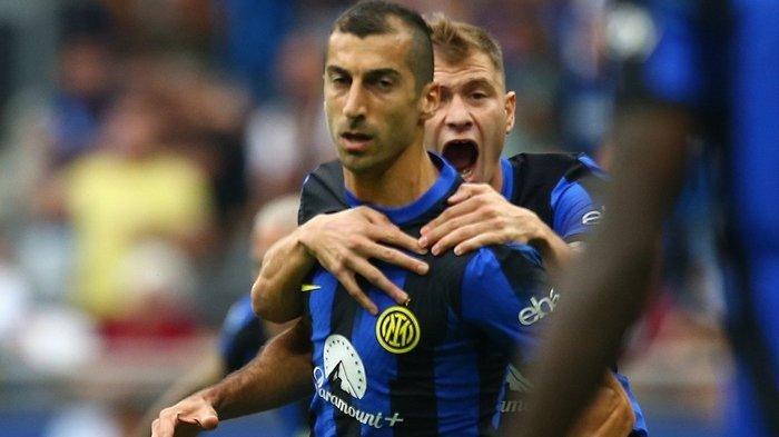 Selebrasi Henrikh Mkhitaryan dan Nicolo Barella ketika mencetak gol pada laga Derby della Madonnina antara Inter Milan vs AC Milan, giornata 4 Liga Italia Serie A, di Stadion Giuseppe Meazza, Minggu (17/9/2023).