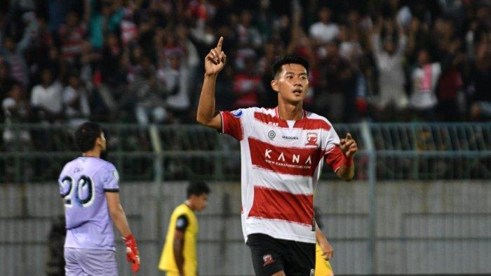 Selebrasi pemain Madura United, Malik Risaldi usai menjebol gawang Persikabo