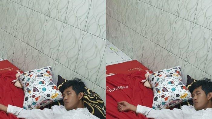 TINGGAL DI KOLONG JEMBATAN - Yusuf yang viral hidup di kolong jembatan Sidoarjo bersama bayi 11 bulan telah dievakuasi dan dikembalikan ke daerah asal, Mojokerto, Jumat (30/5/2025). Yusuf tinggal di sana sejak tahun 2023.