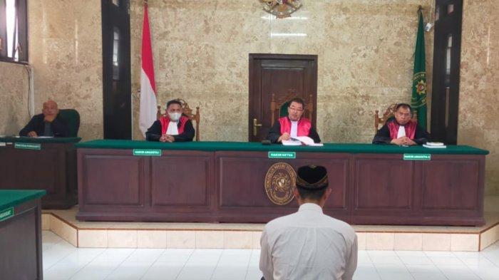 Sidang pertama dengan terdakwa Dandi Atzinar Rahman (25) alias Jembling.