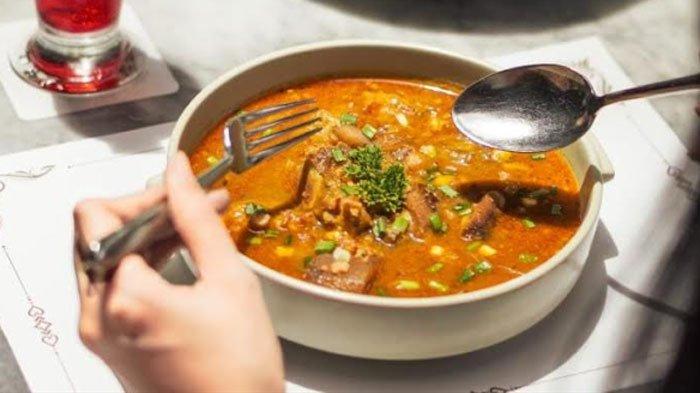 Sop Kikil Ala Java Paragon, dalam artikel berjudul 