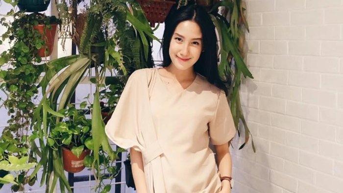 Tamara Tyasmara mengaku sangat emosional ketika bertemu dengan kekasihnya, Yudha Arfandi, yang kini menjadi tersangka kasus kematian Dante. Di sisi lain, Tamara justru menuai beragam komentar kala diduga asyik party.