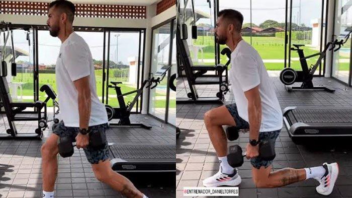 Tangkapan layar pemain Arema FC, Julian Guevara saat latihan gym di kampung halamannya, Kolombia, saat libur Natal dan Tahun Baru 2024. 