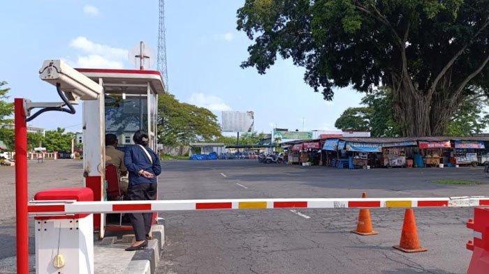 KAWASAN PIPP: Suasana kawasan PIPP Bung Karno Kota Blitar, Selasa (3/6/2025). Belakangan beredar video viral soal tarif parkir 3 bus dipatok Rp 800.000 di PIPP.