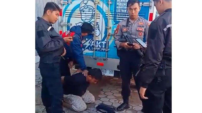 Viral video maling tas berisi uang di Ponorogo ditangap usai menabrak polisi saat kabur, Senin (5/2/2024).