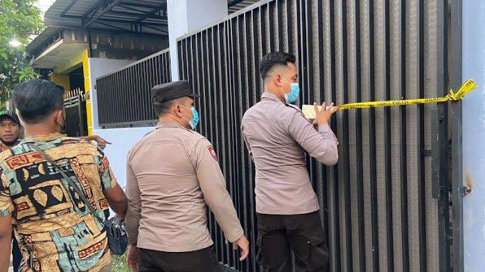 Seorang aparatur negeri sipil (ASN) Pemerintah Kabupaten (Pemkab) Ponorogo ditemukan meninggal dunia di rumahnya. ASN tersebut seorang perempuan.