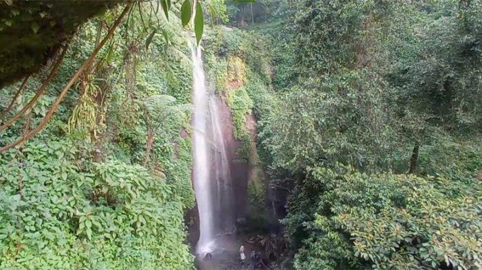 TIKET WISATA CURUG NANGKA DIDUGA PUNGLI - Viral warga ditagih tarif masuk wisata Curug Nangka sebesar Rp 54.400, Selasa (28/1/2025). Tempat wisata di Bogor ini masih alami, sebab Curug Nangka berada di ketinggian 750 mdpl Gunung Salak.