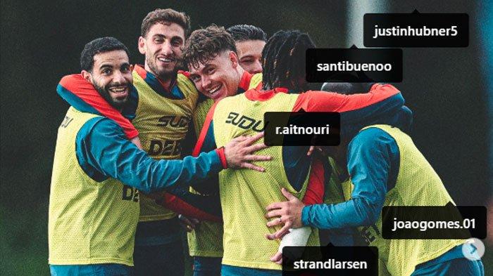 BERLATIH - Sejumlah pemain Wolves saat berlatih. Tampak Justin Hubner juga ikut berlatih bersama tim senior.