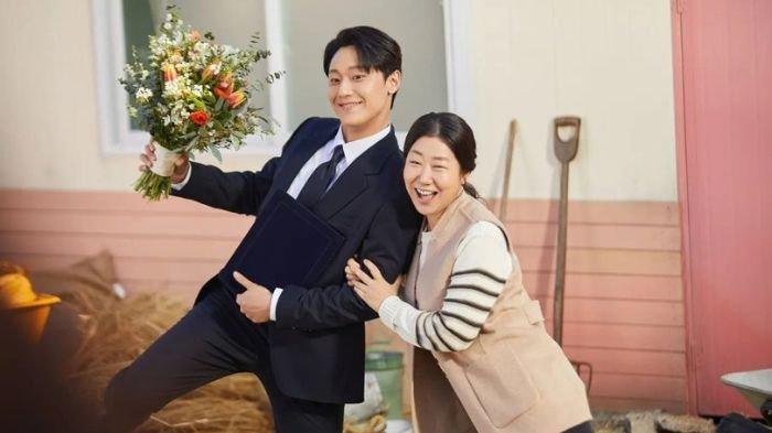 The Good Bad Mother adalah salah satu drama Korea layak ditonton oleh semua orang. Tak hanya alur bagus, ada aspek lain yang bikin kamu jatuh cinta sama drakor ini!