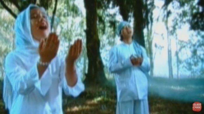 Lirik Lagu dan Chord Gitar Alhamdulillah, 'Bersujud kepada Allah', Lagu ...