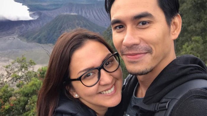 Darius Sinathrya dan Donna Agnesia