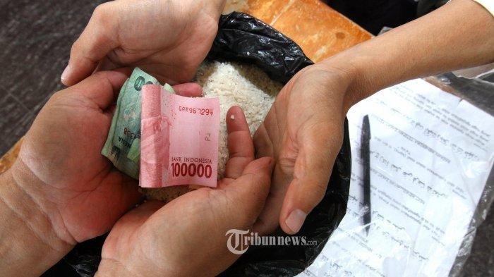 Orang yang wajib membayar zakat fitrah adalah memiliki harta lebih untuk disedekahkan kepada golongan yang berhak. Bagaimana dengan bayi baru lahir?