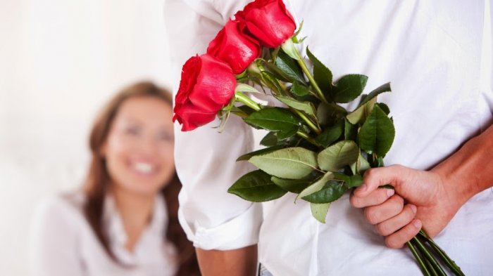 45 Kalimat Ucapan Terima Kasih Ketika Pacar Memberikan Bunga