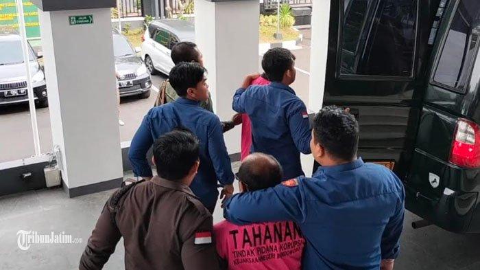 Kejari Bondowoso Serahkan Alphard dan Rumah Mewah ke BRI: Eksekusi Barang Bukti Kasus Korupsi KUR Fiktif, Tegaskan Pemulihan Kerugian Negara