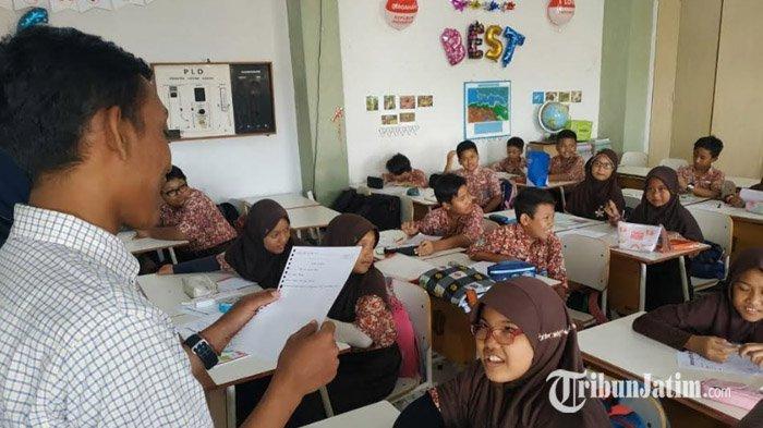 Sekolah Surabaya Tingkatkan Literasi Global Melalui Pameran Budaya Dunia