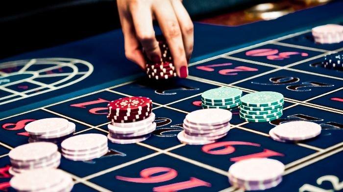 JUDI ONLINE - Ilustrasi judi online. Pengakuan mantan admin judi online asal Bekasi, Jawa Barat, Febby Febriadi, menjadi sorotan. Dia mengatakan bahwa petinggi judol di Kamboja kebanyakan adalah Warga Negara Indonesia atau WNI.