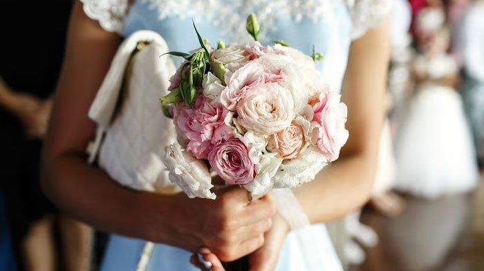 Ilustrasi berita pengantin pakai 100 gelang emas viral di media sosial. Gelang emas itu tak dipakai di tangan melainkan dirangkai dan dikalungkan di leher. 