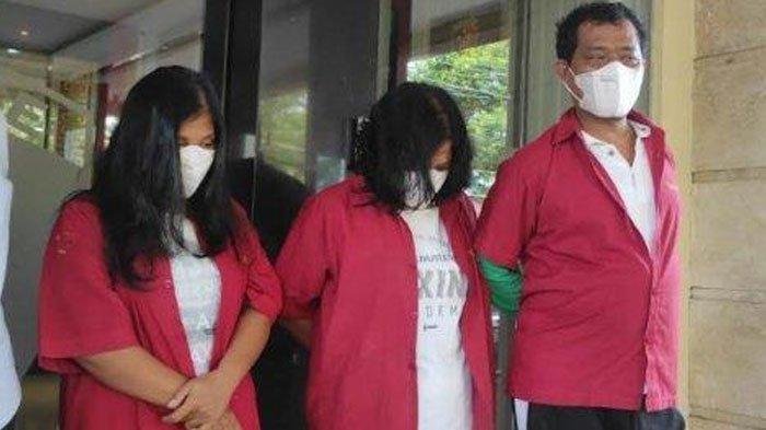 PENIPUAN - Pensiunan polisi, Parlautan Banjarnahor (52) menjadi tersangka bersama istri, Rita Nurhaida (32) dan wanita Bernama Susilawati Siregar (37). Pensiunan polisi tersebut melakukan penipuan bimbel palsu untuk masuk Bintara Polri. Dari aksi culasnya, ia raup Rp1,43 miliar, Selasa (10/6/2025).
