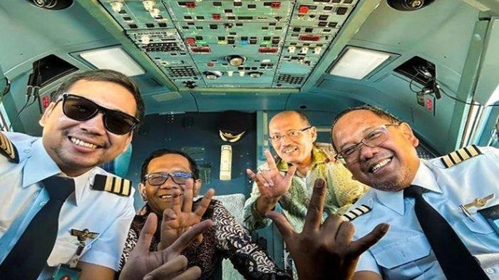 Dua pilot Garuda Indonesia dipanggil dirut imbas foto pose tiga jari bersama cawapres Mahfud MD.