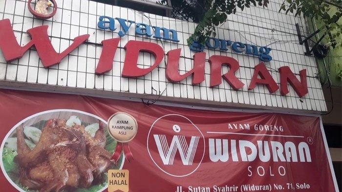 PAKAI MINYAK BABI - Rumah makan legendaris Ayam Goreng Widuran yang berdiri sejak tahun 1973 di Jalan Sutan Syahrir, Kelurahan Kepatihan Kulon, Kecamatan Jebres, Solo, Jawa Tengah, Senin (26/5/2025).