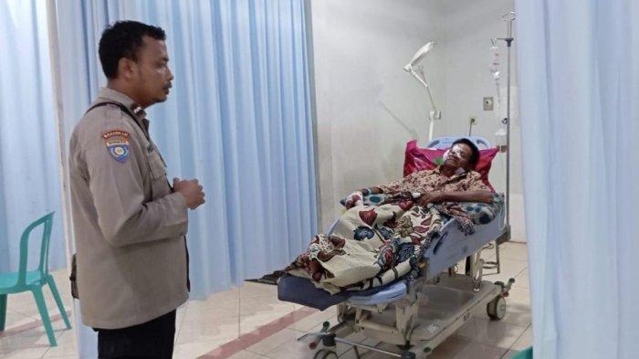 SAKSI KUNCI - Khosim saksi kunci menjalani perawatan di RSD Balung Jember, Jawa Timur, Selasa (28/1/2025). polisi belum memeriksa saksi kunci ini karena kesehatannya belum pulih. 