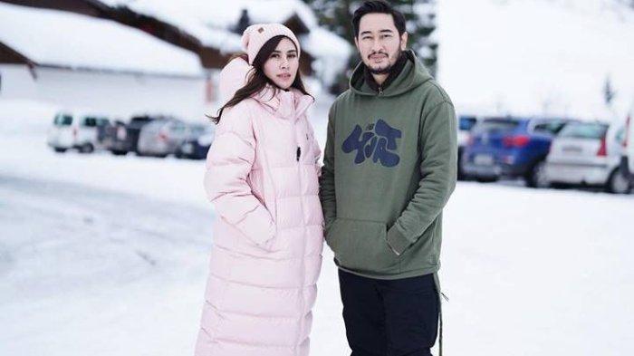 Syahnaz Sadiqah dan Jeje Govinda diketahui tengah berlibur akhir Tahun di negara Swiss.
