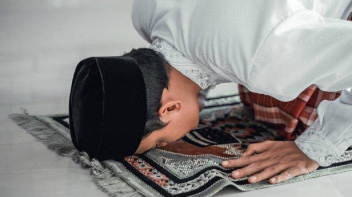 PANDUAN SALAT - Ilustrasi salat Tahajud. Nisfu Syaban 2025 jatuh pada Jumat (14/2/2025), sehingga malam Nisfu Syaban 2025 jatuh pada Kamis (13/2/2025) selepas waktu Maghrib.