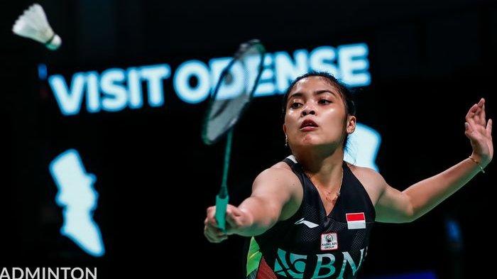 Pemain tunggal putri Indonesia, Gregoria Mariska Tunjung, saat menghadapi wakil Denmark, Julie Dawall Jakobsen, pada babak pertama Denmark Open 2021 di Odense Sports Park, Odense, Denmark, 20 Oktober 2021.