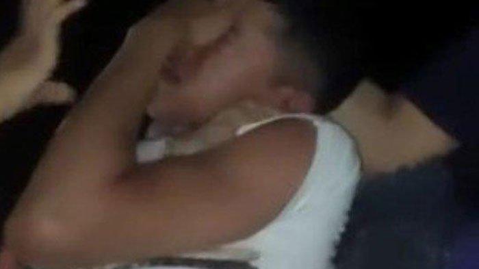 Video viral oknum Satpol PP digerebek warga diduga sedang selingkuh dengan istri orang
