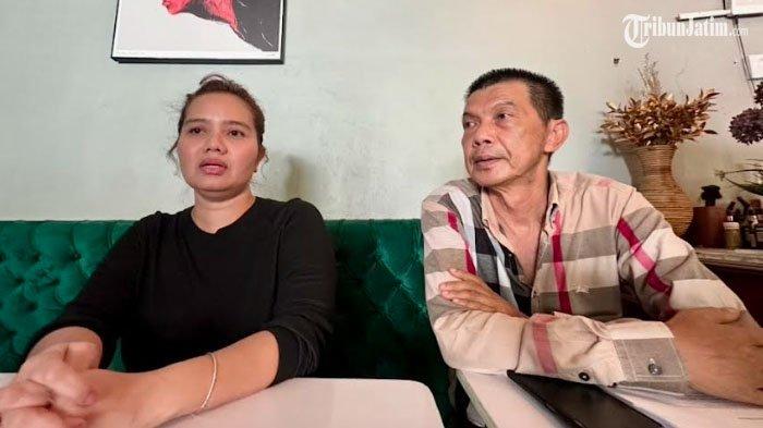 warga Pandaan, didampingi advokatnya yang diduga menjadi korban penganiayaan WNA, Rabu, (20/11/2024). (TribunJatim.com/Galih Lintartika)
