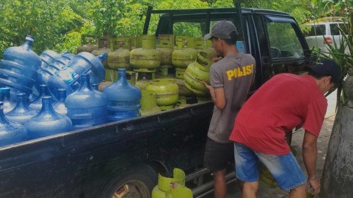 LANGKA - Pengiriman LPG subsidi ke pengecer di Desa Sugihan, Kecamatan Kampak, Kabupaten Trenggalek, Minggu (9/2/2025). Warga Desa Sugihan kesulitan mendapatkan LPG saat lebaran 1446 H.
