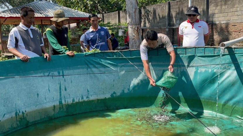 Lapas Kediri Tebar 2.000 Bibit Lele untuk Ketahanan Pangan dan Pembinaan Warga Binaan