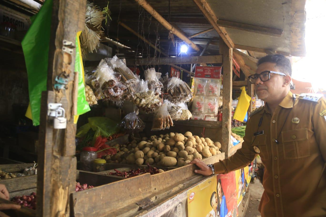 Bupati Probolinggo pantau langsung Pasar Patalan, Revitalisasi Direncanakan Tahun Depan
