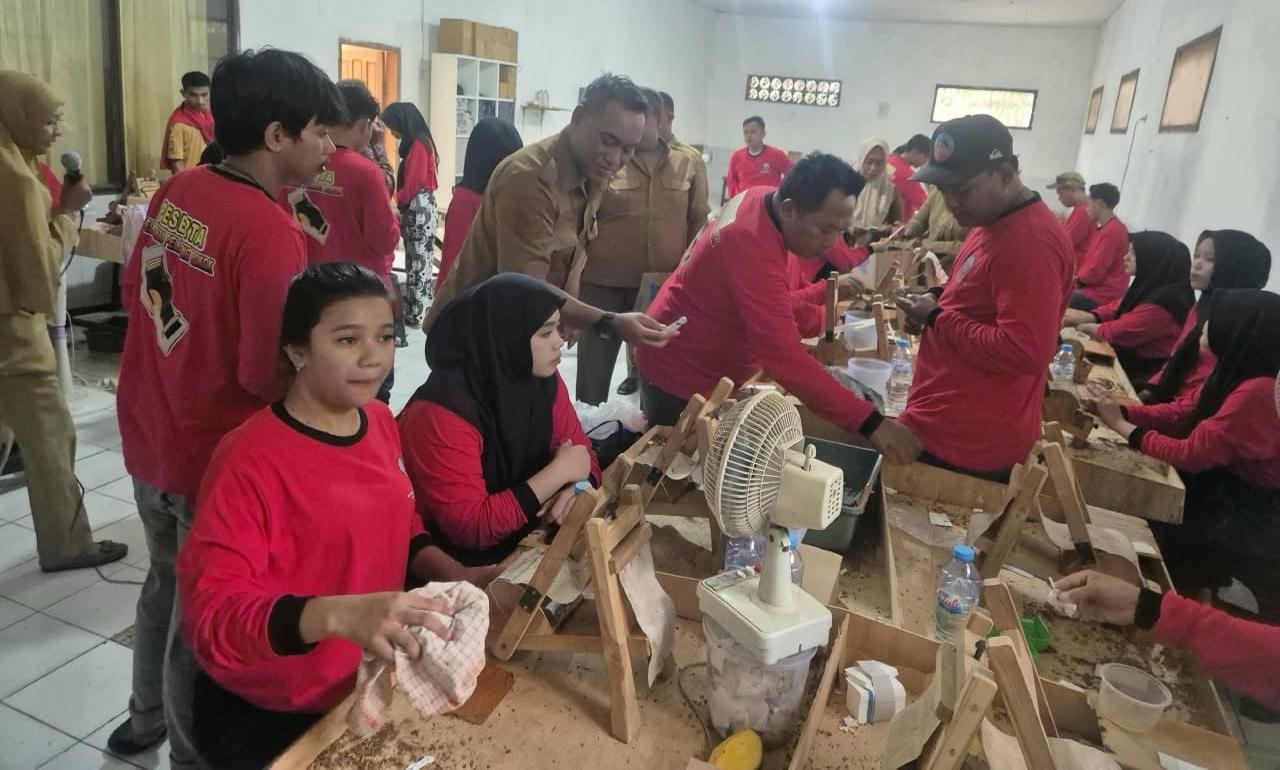 Cetak Tenaga Kerja Kompeten, Disperinaker Bangkalan Dorong Sektor Tembakau