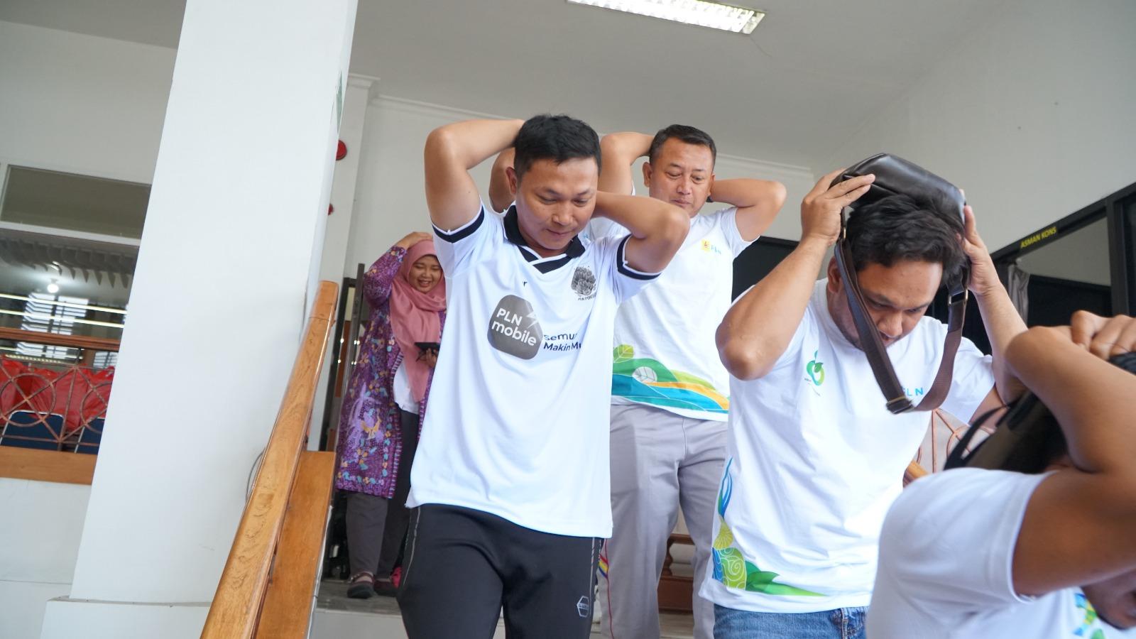 Momentum Sumpah Pemuda, PLN Ponorogo Gandeng BPBD laksanakan Simulasi Gempa Bumi, Pegawai Dilatih Sigap