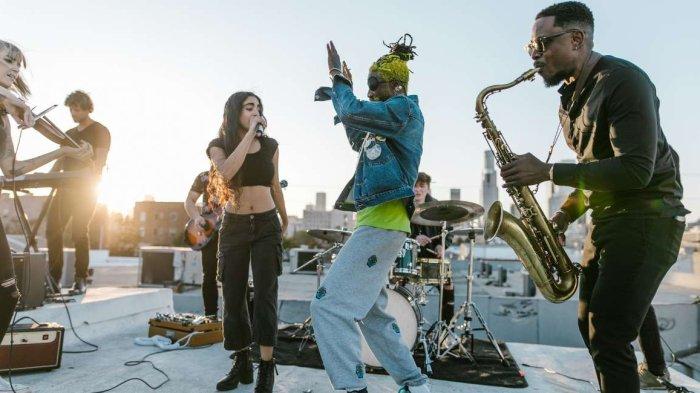 16 Arti Mimpi Membentuk Band, Band Bubar Menurut Primbon, Apa Akan Jadi Tenar?