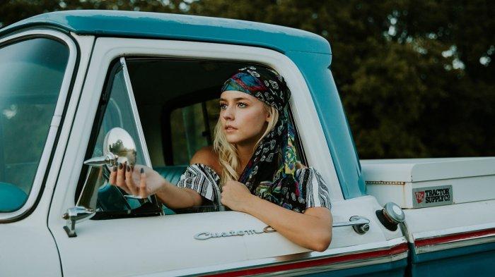 9 Arti Mimpi Mengendarai Truk Besar, Apakah Anda Memiliki Tanggung Jawab yang Membebani?