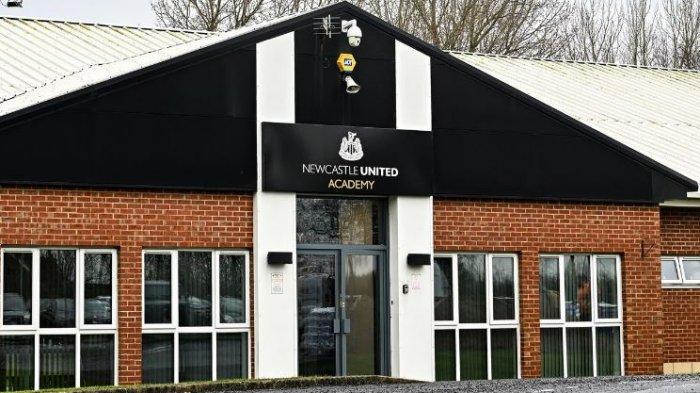 Newcastle United resmi mengumumkan lima pemain tim inti akan meninggalkan klub setelah kontrak mereka berakhir musim panas 2024