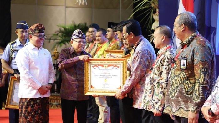 Daerah Istimewa Yogyakarta (DIY) berhasil mempertahankan predikat tertinggi dengan nilai AA pada penilaian Sistem Akuntabilitas Kinerja Instansi Pemerintah (SAKIP) untuk keenam kalinya di 2023