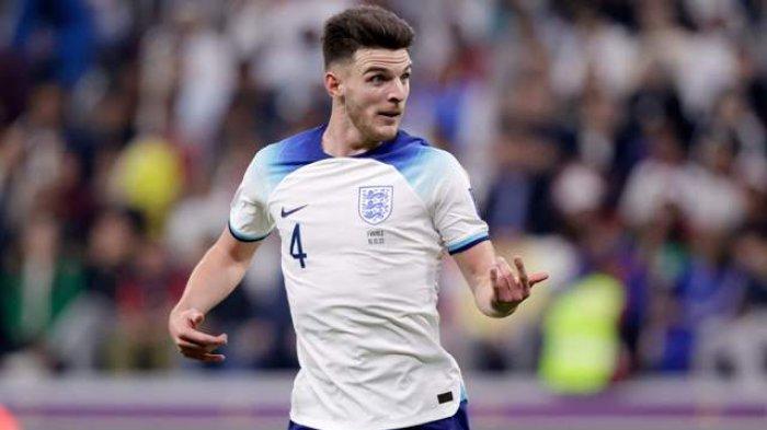 Declan Rice menjadi topik hangat di bursa transfer Chelsea.