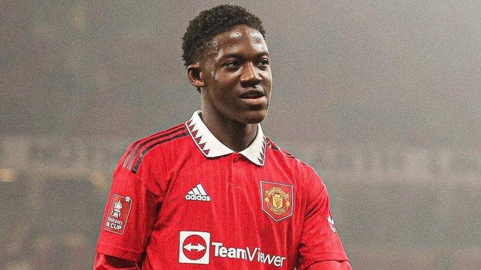 Gelandang muda Manchester United, Kobbie Mainoo.