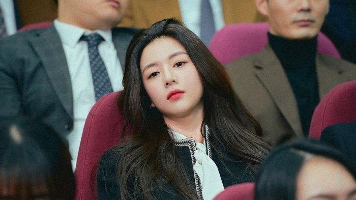 Go Yoon Jung perankan Jeon Ye Seul di drama Law School