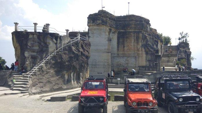 Jip wisata di Taman Wisata Tebing Breksi
