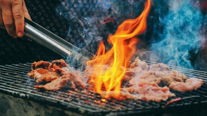 Ilustrasi foto BBQ, grilled, daging slice, daging panggang