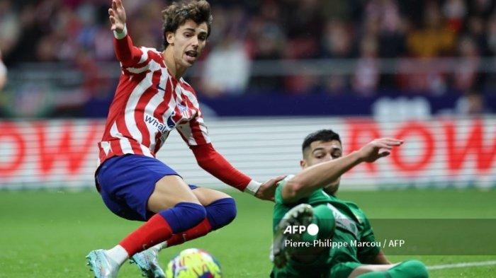Joao Felix mencetak gol di Liga Spanyol antara Atletico Madrid vs Elche di stadion Wanda Metropolitano di Madrid pada 29 Desember 2022.