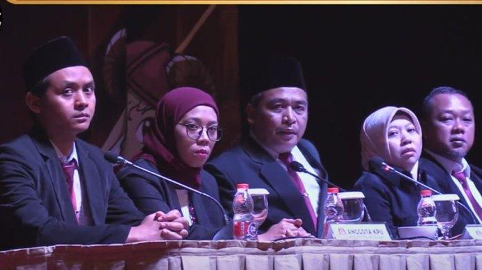 Komisi Pemilihan Umum (KPU) Kabupaten Magelang  menetapkan Grengseng Pamuji dan Sahid sebagai pemenang Pemilihan Kepala Daerah (Pilkada) 2024 dalam rapat pleno terbuka di Semanggi Ballroom Grand Artos Hotel Magelang pada Kamis (9/1/2025)
