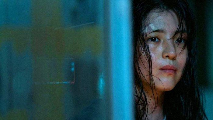 Kabar terbaru Han So Hee usai kecelakaan di lokasi syuting Drama Korea. Ilustrasi foto Han So Hee saat berakting di drama Korea My Name